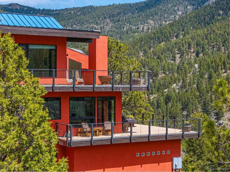 Single Family Residence in Golden