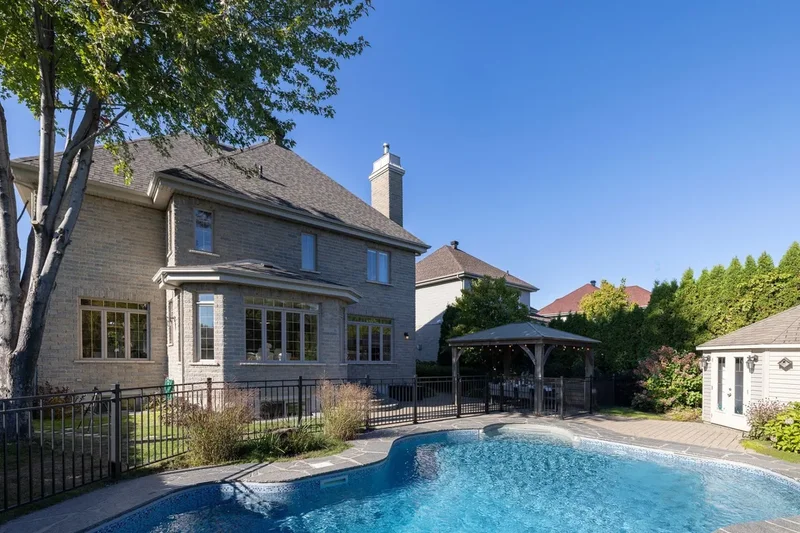 698 Rue Charles-Goulet, Boucherville, Quebec, Canada. - Photo 25