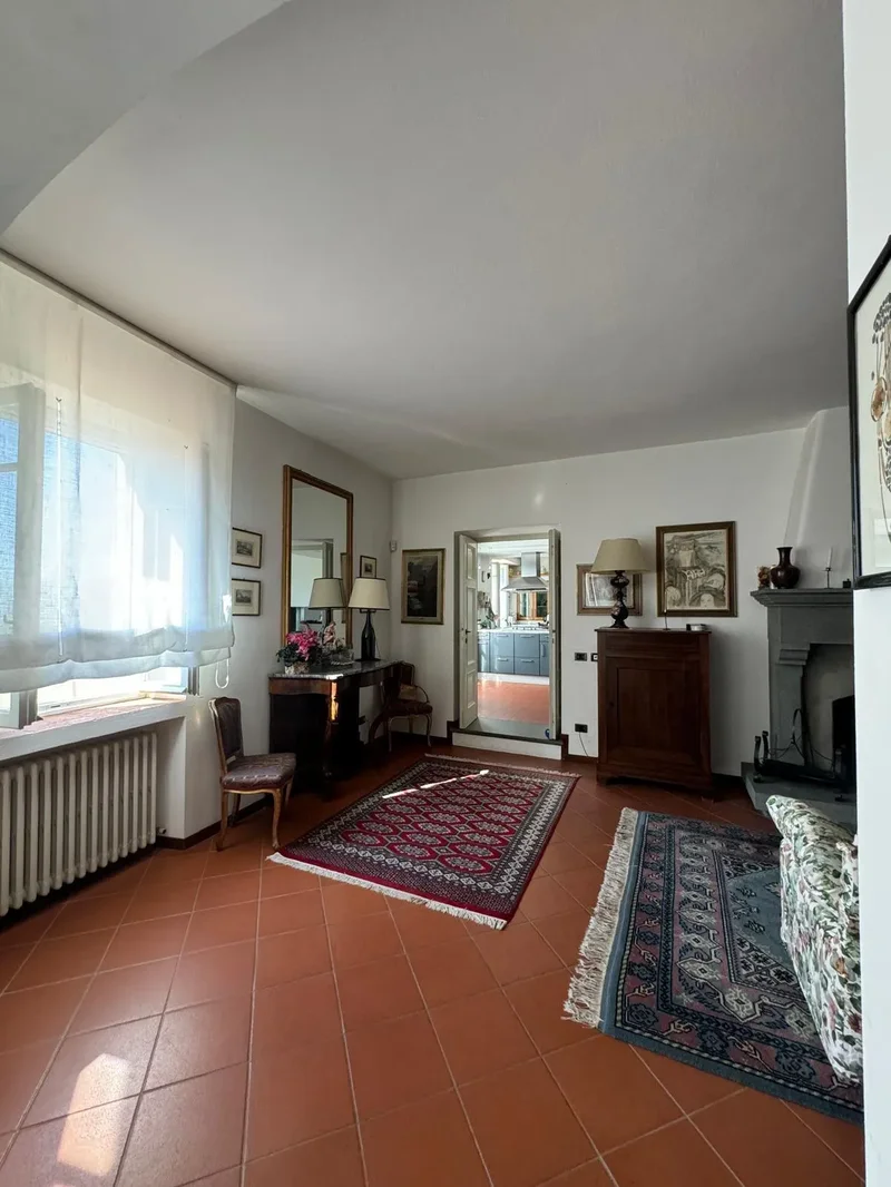 WH, Tuscany, Italy. - Photo 20