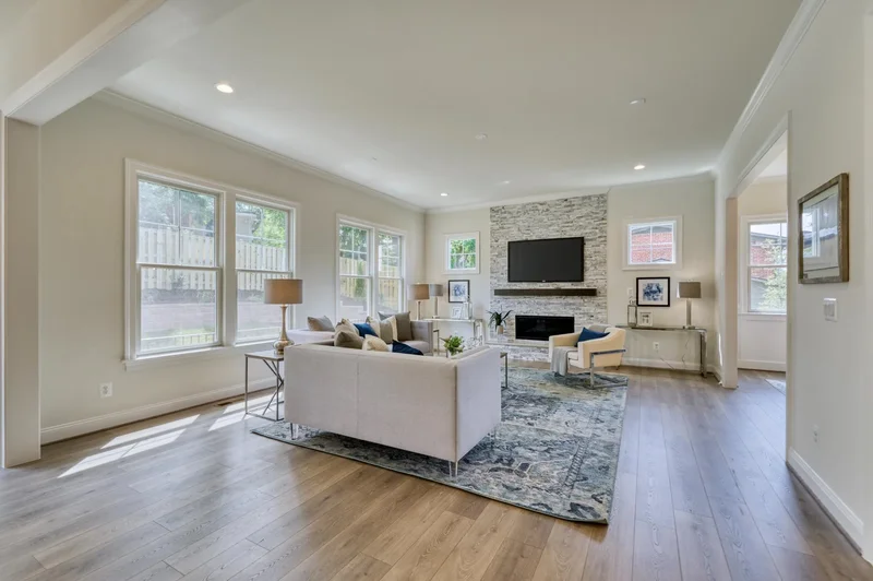 6715 Old Chesterbrook Road , Mclean, VA 22101, McLean, Virginia, United States. - Photo 11