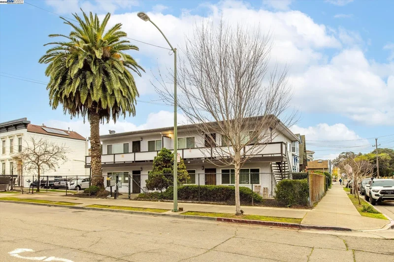 1745 Chase St, Oakland, California, United States. - Photo 22