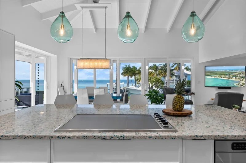 186 Bayview Drive, ISLAMORADA, FL 33036, Islamorada, Florida, United States. - Photo 14