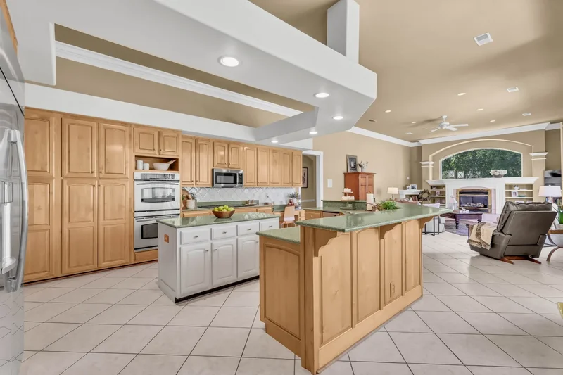 4 Bedrooms Single Family Detached