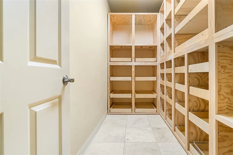 843 Royal Lakes Boulevard, Rosenberg, Texas, United States. - Photo 13