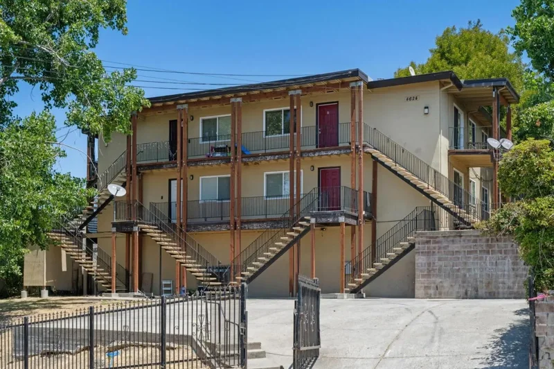 4624 Fairfax Avenue, Oakland, California, United States. - Photo 7