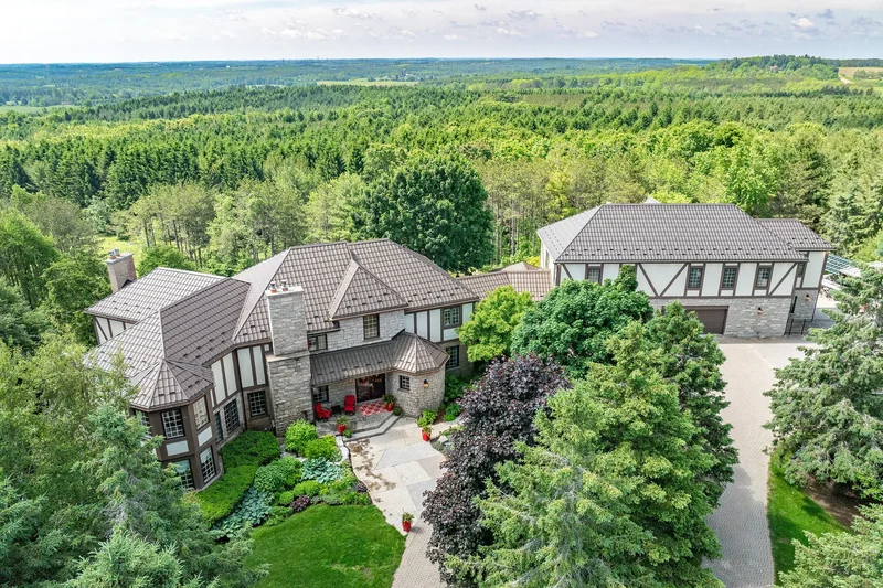 Spectacular Family Estate