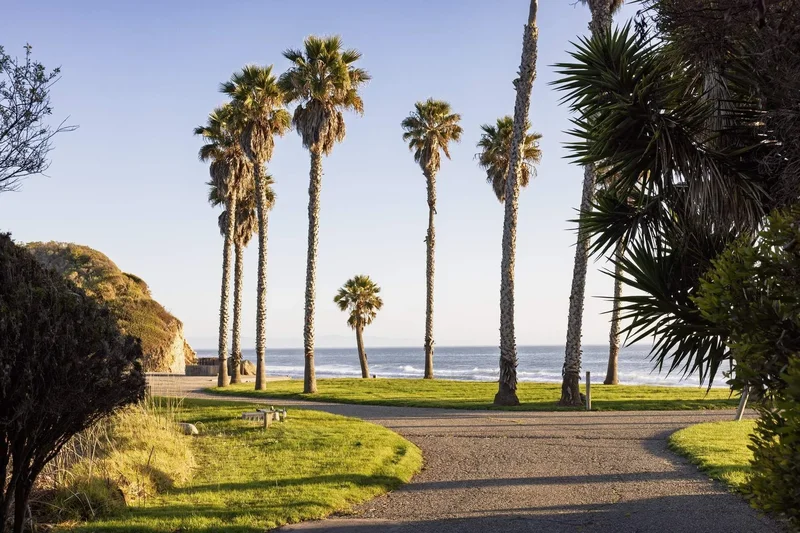 1 Beach Road , Santa Barbara, CA 93117, Goleta, California, United States. - Photo 24