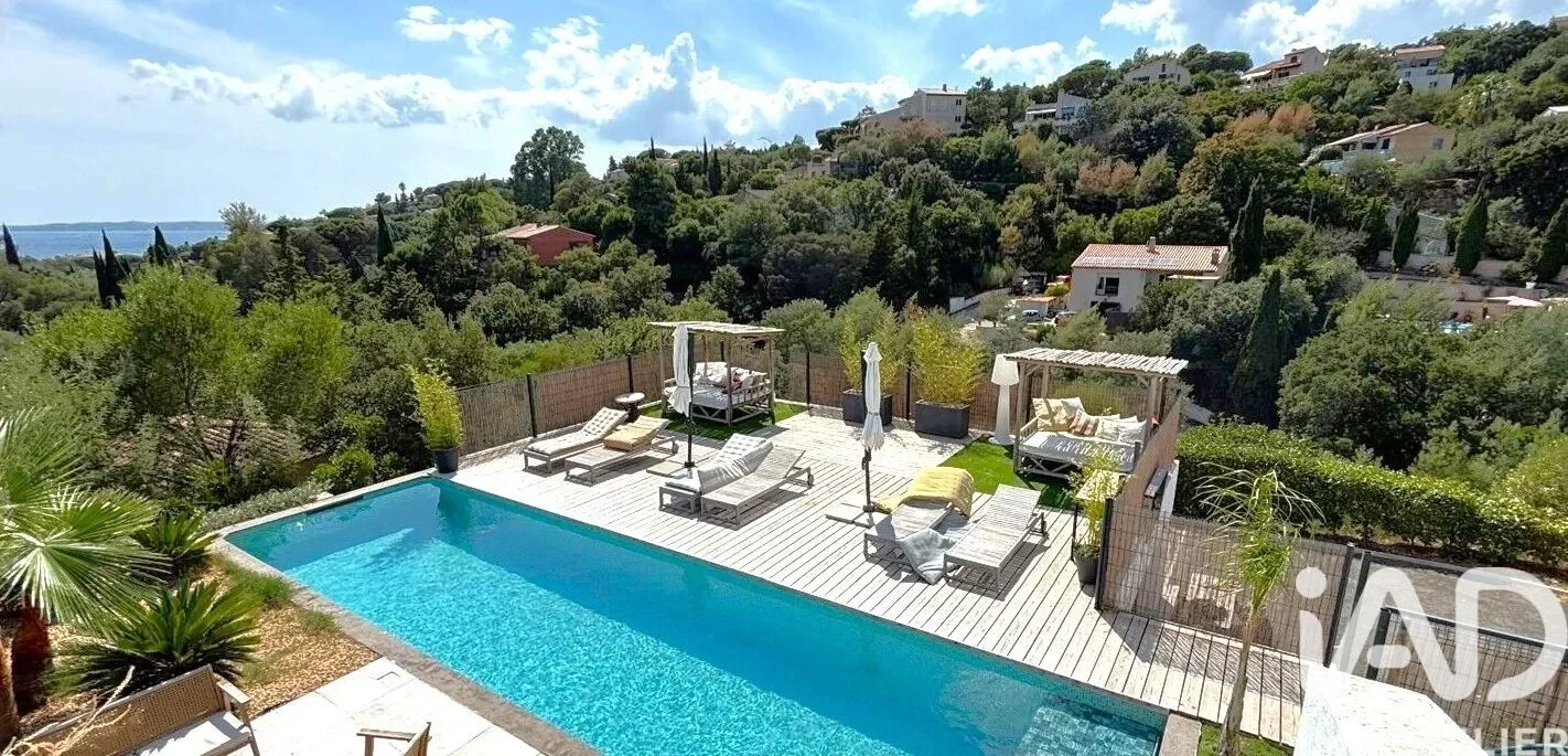Exterior photo 5