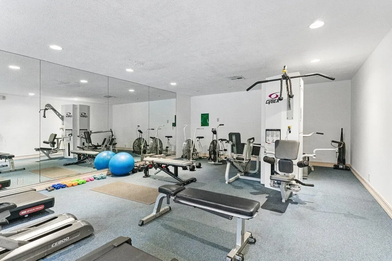 17 Royal Palm Way, Boca Raton, Florida, United States. - Photo 26