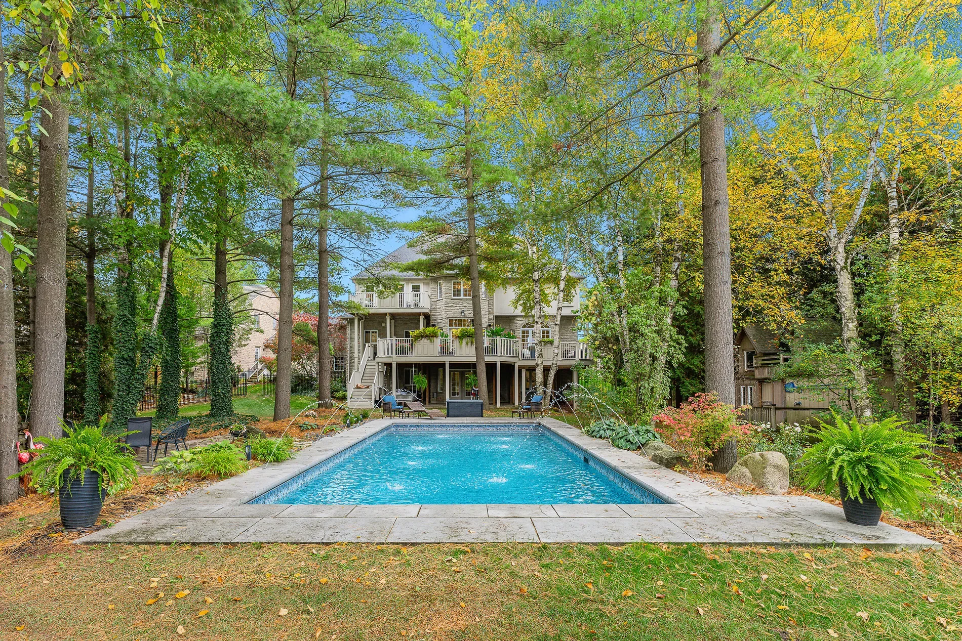 Exterior photo 10