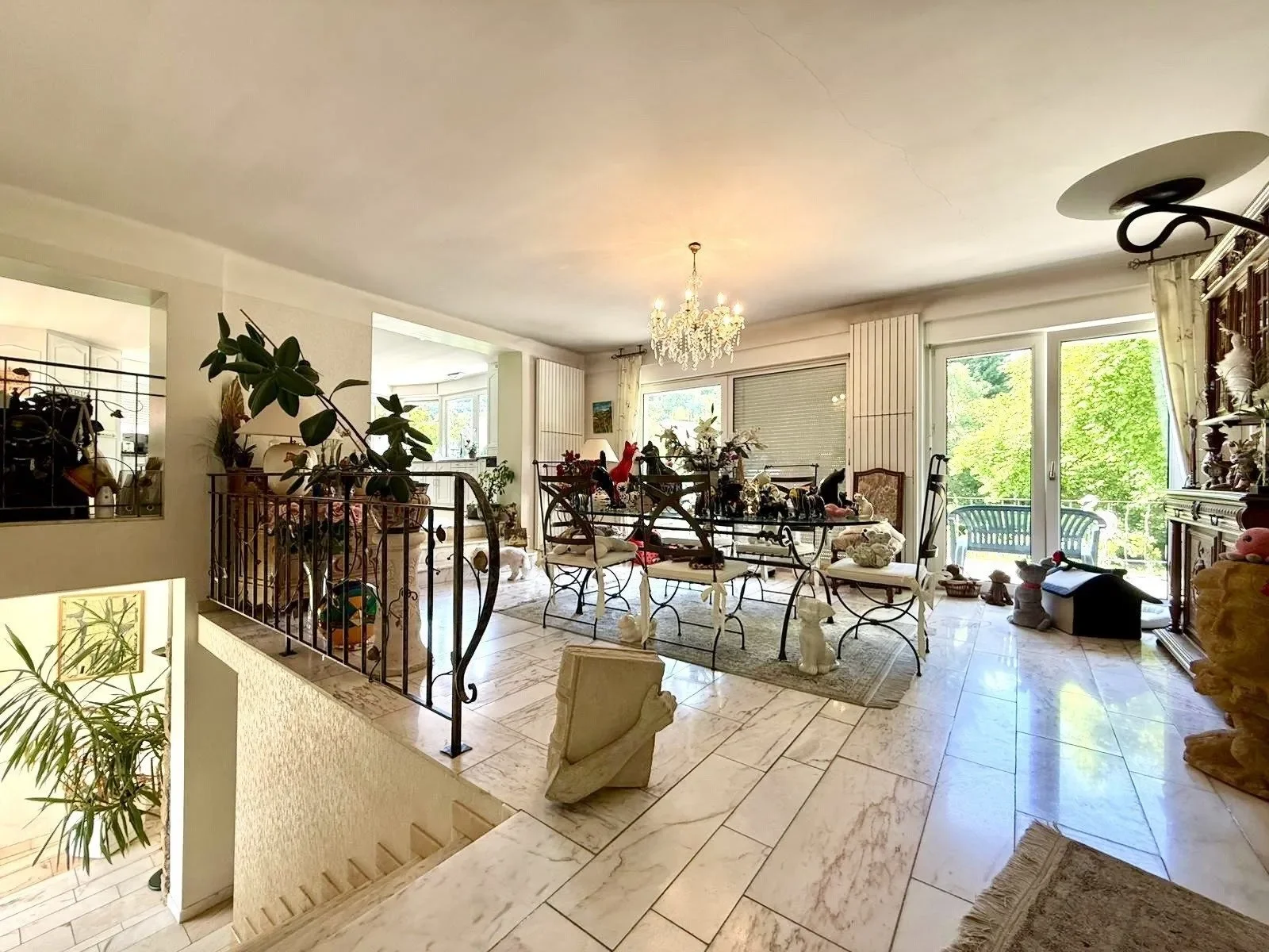 Gallery photo 1