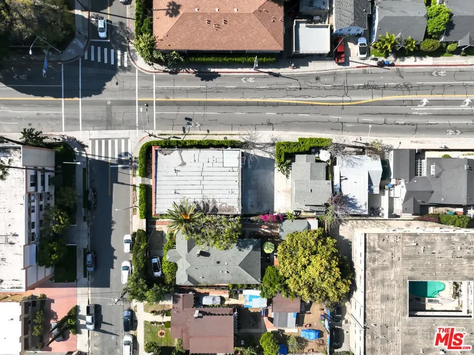 7401 Fountain Avenue, Los Angeles, California, United States. - Photo 2