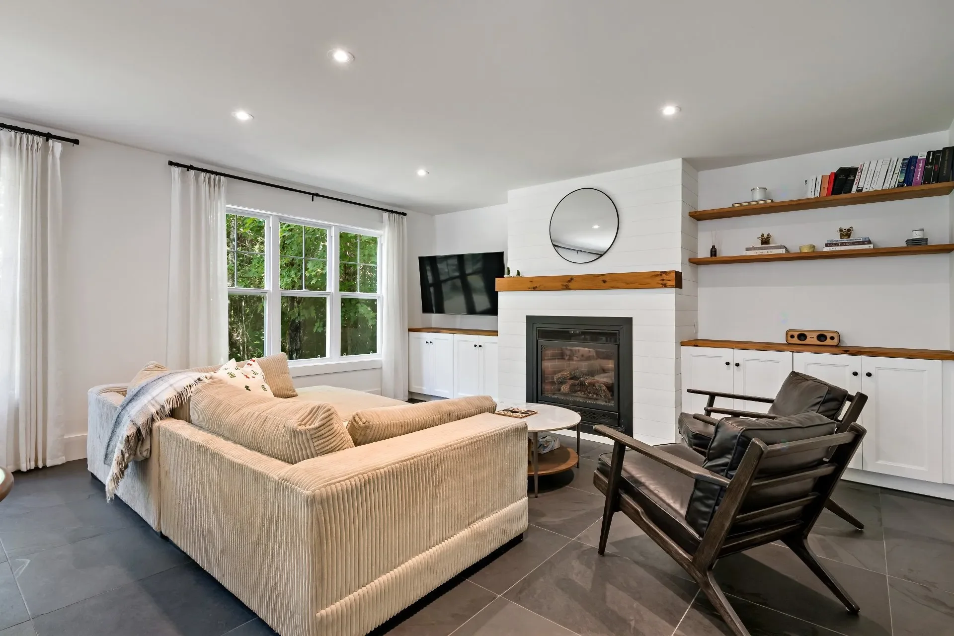 Gallery photo 9