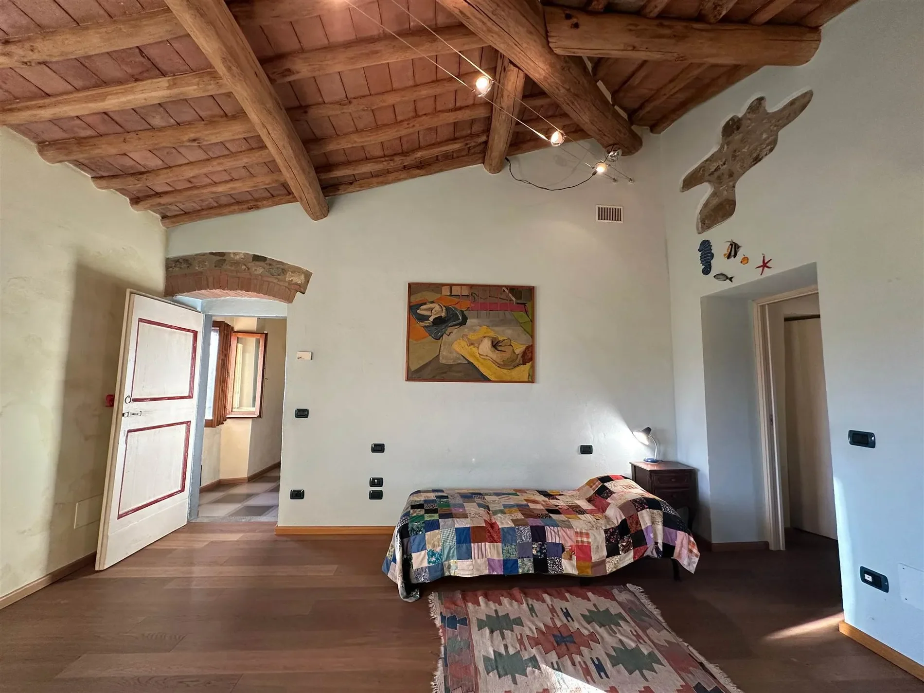 Gallery photo 2
