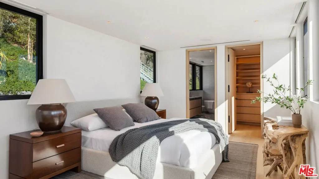31388 Broad Beach Road, Malibu, California, United States. - Photo 20