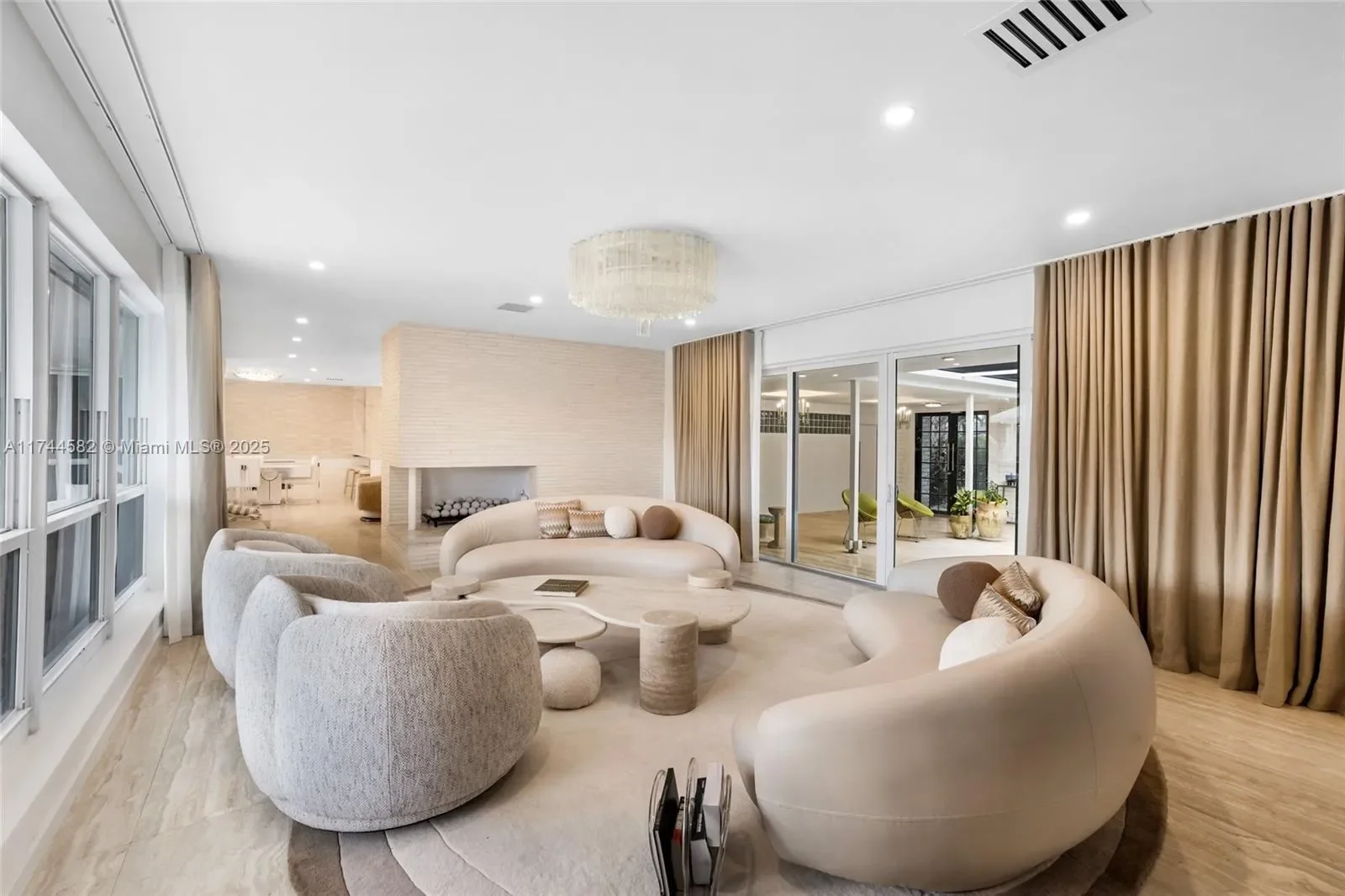 1250 NE 87th St, Miami, Florida, United States. - Photo 21