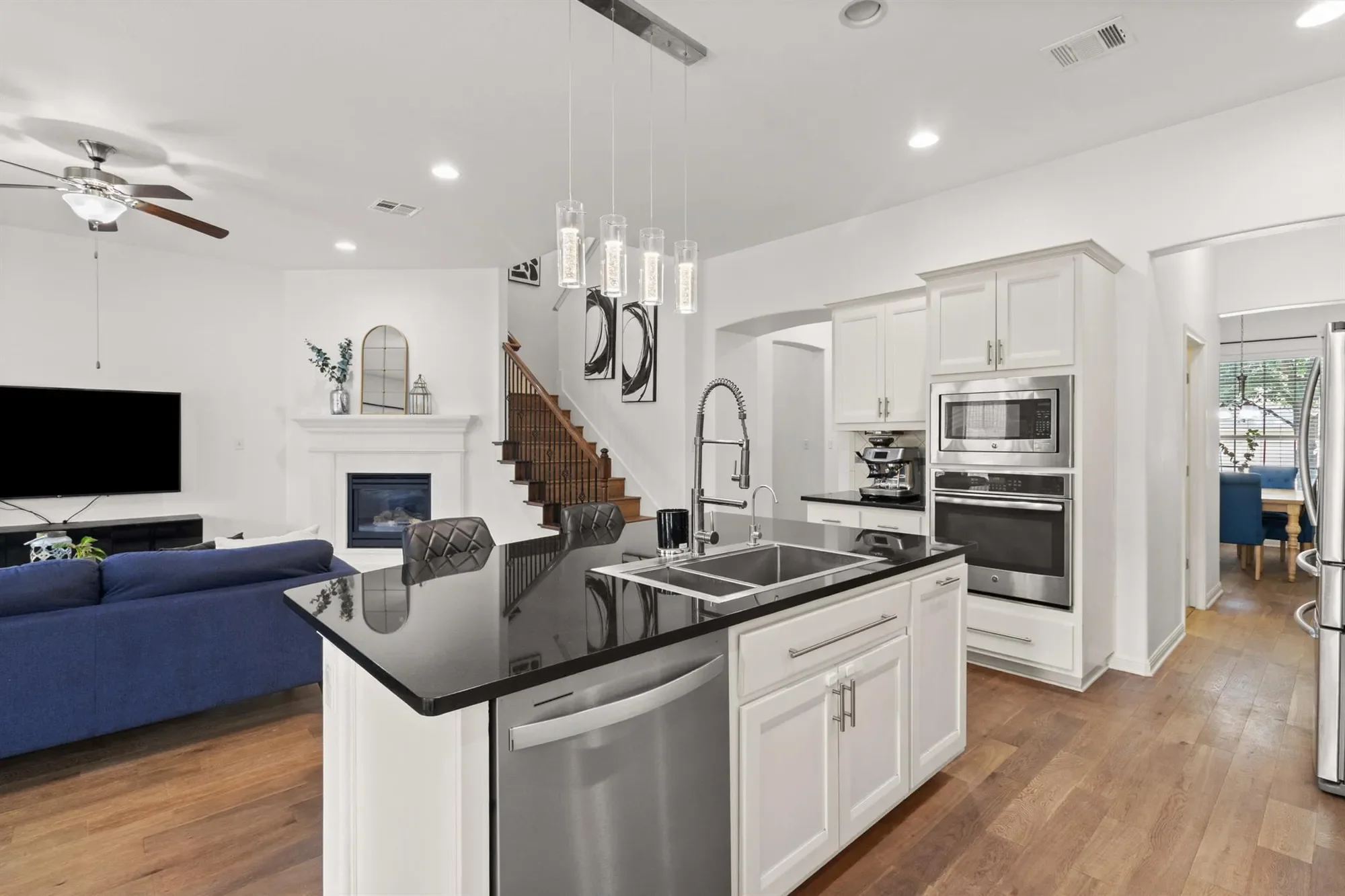 2216 Lookout Knoll DR, Leander, Texas, United States. - Photo 9