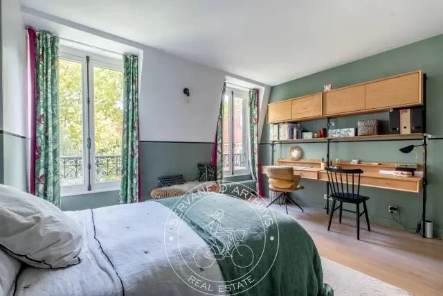 Neuilly-sur-Seine, Île-de-France, France. - Photo 20