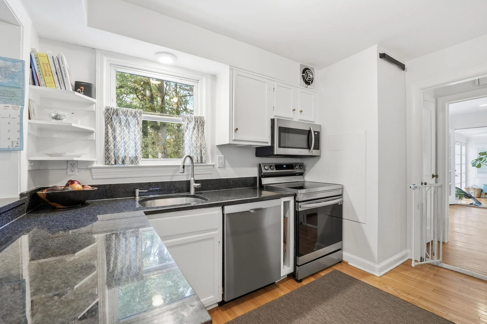 6032 Grove Drive, Alexandria, VA 22307, Belle Haven, Virginia, United States. - Photo 27