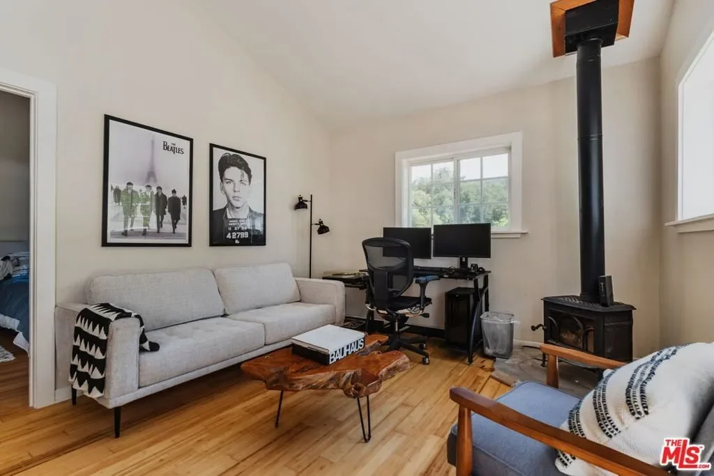 1520 Bonnell Drive, Topanga, California, United States. - Photo 25