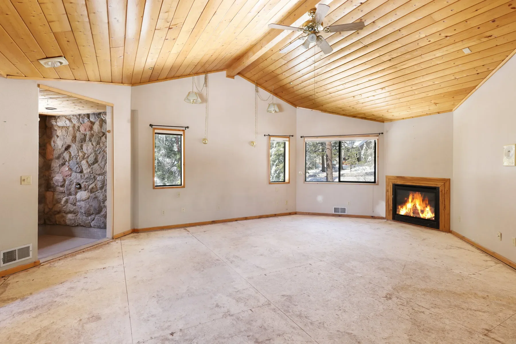 3096 North Lake Blvd, Tahoe City, CA 96145, Tahoe City, California, United States. - Photo 7