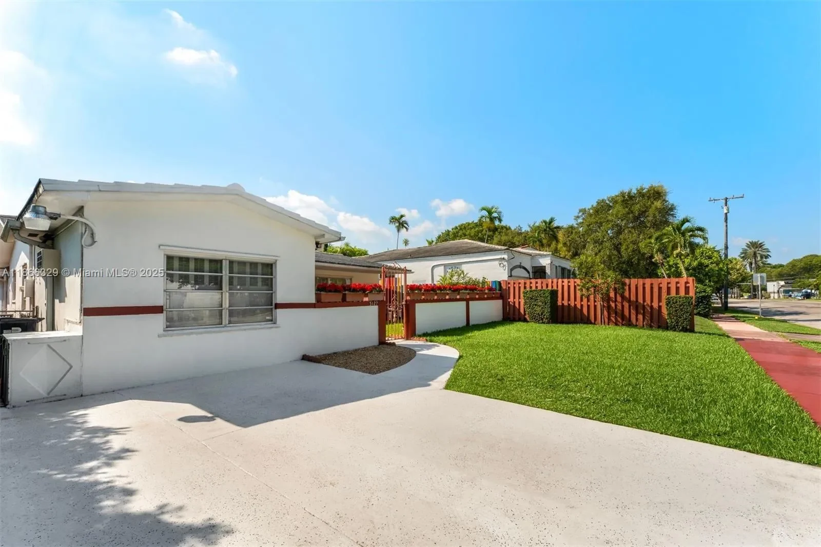 5127 Alton Rd, Miami Beach, Florida, United States. - Photo 4
