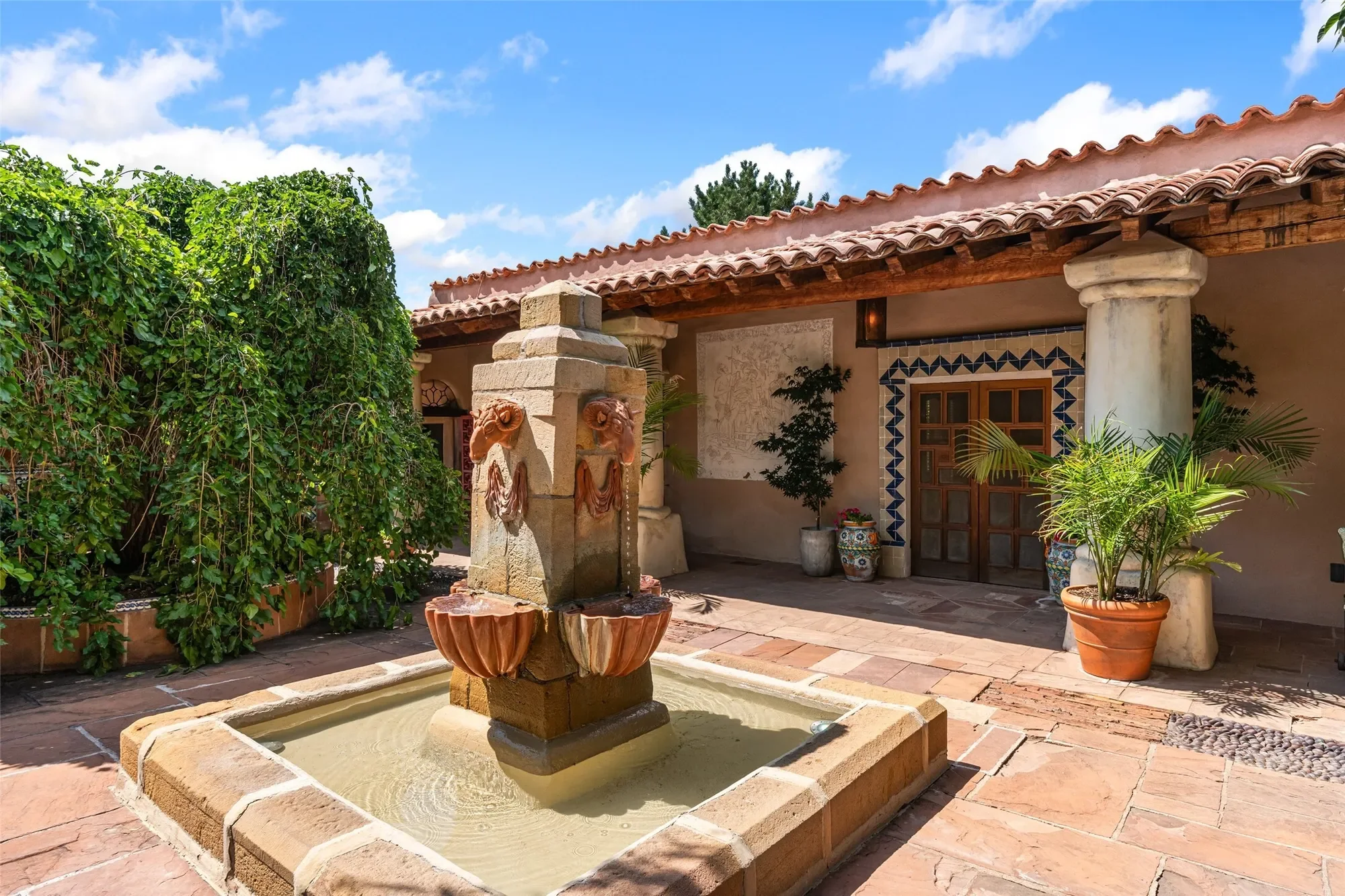 1379 Canyon Road , Santa Fe, NM 87501, Santa Fe, New Mexico, United States. - Photo 3