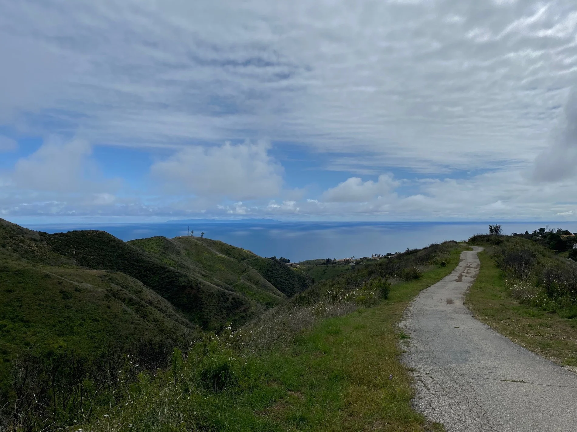 3900 Latigo Canyon Road, Malibu, CA 90265, Malibu, California, United States. - Photo 2
