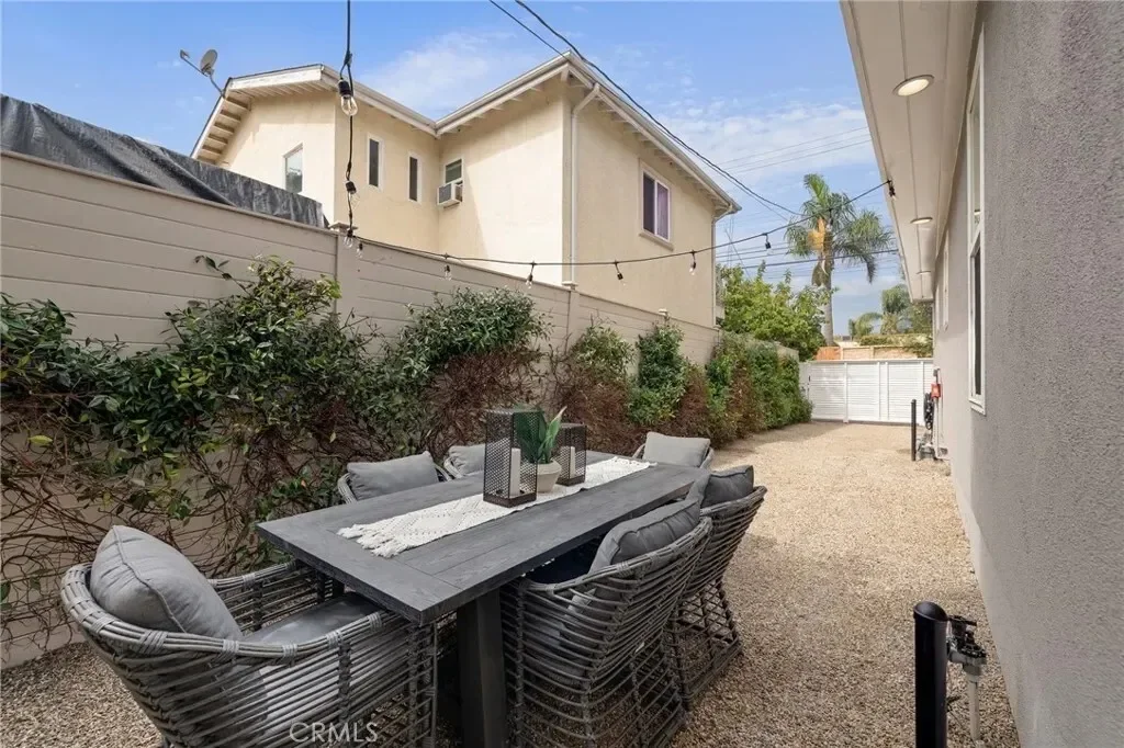 724 San Miguel Avenue, Los Angeles, California, United States. - Photo 45