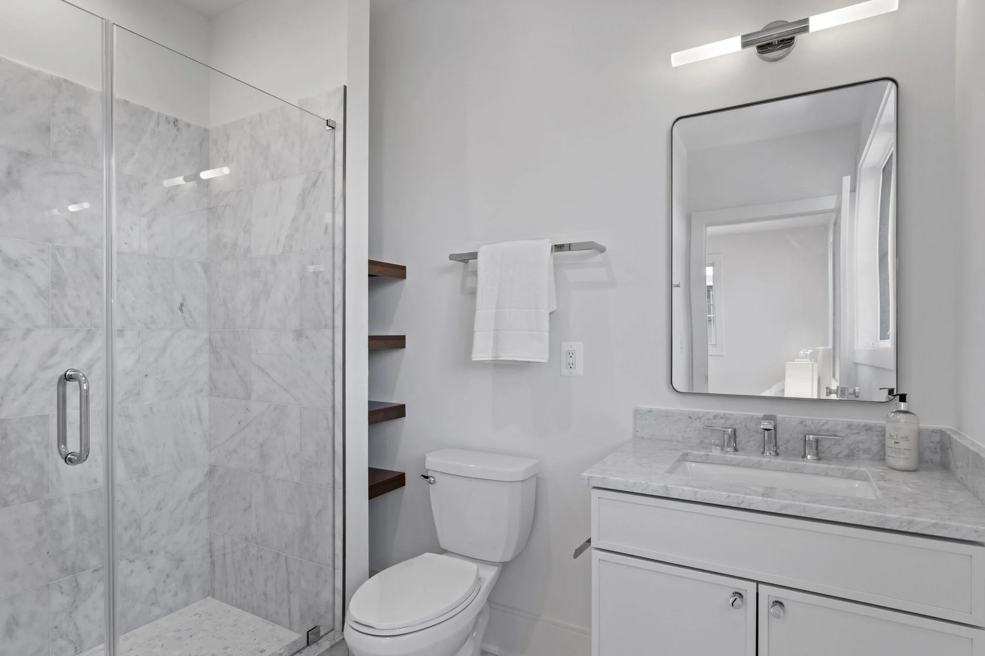 223 S Union Street , Alexandria, VA 22314, Alexandria, Virginia, United States. - Photo 33
