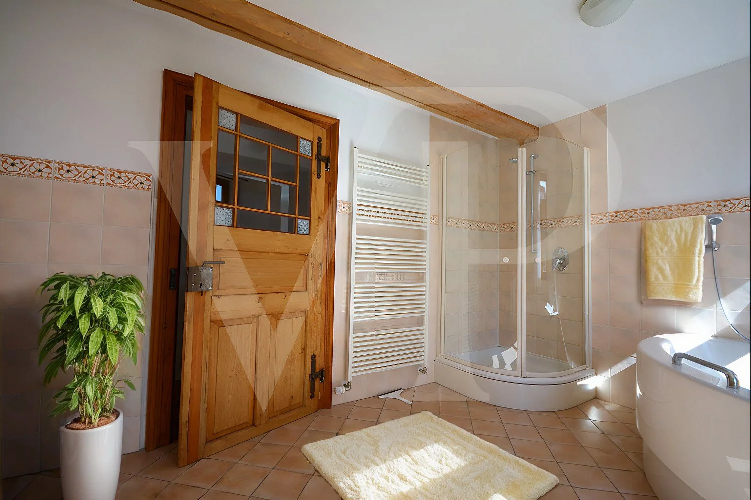 Gallery photo 2