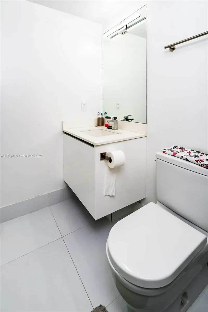 330 S Sunny Isles Blvd. 1502, Golden Beach, Florida, United States. - Photo 24