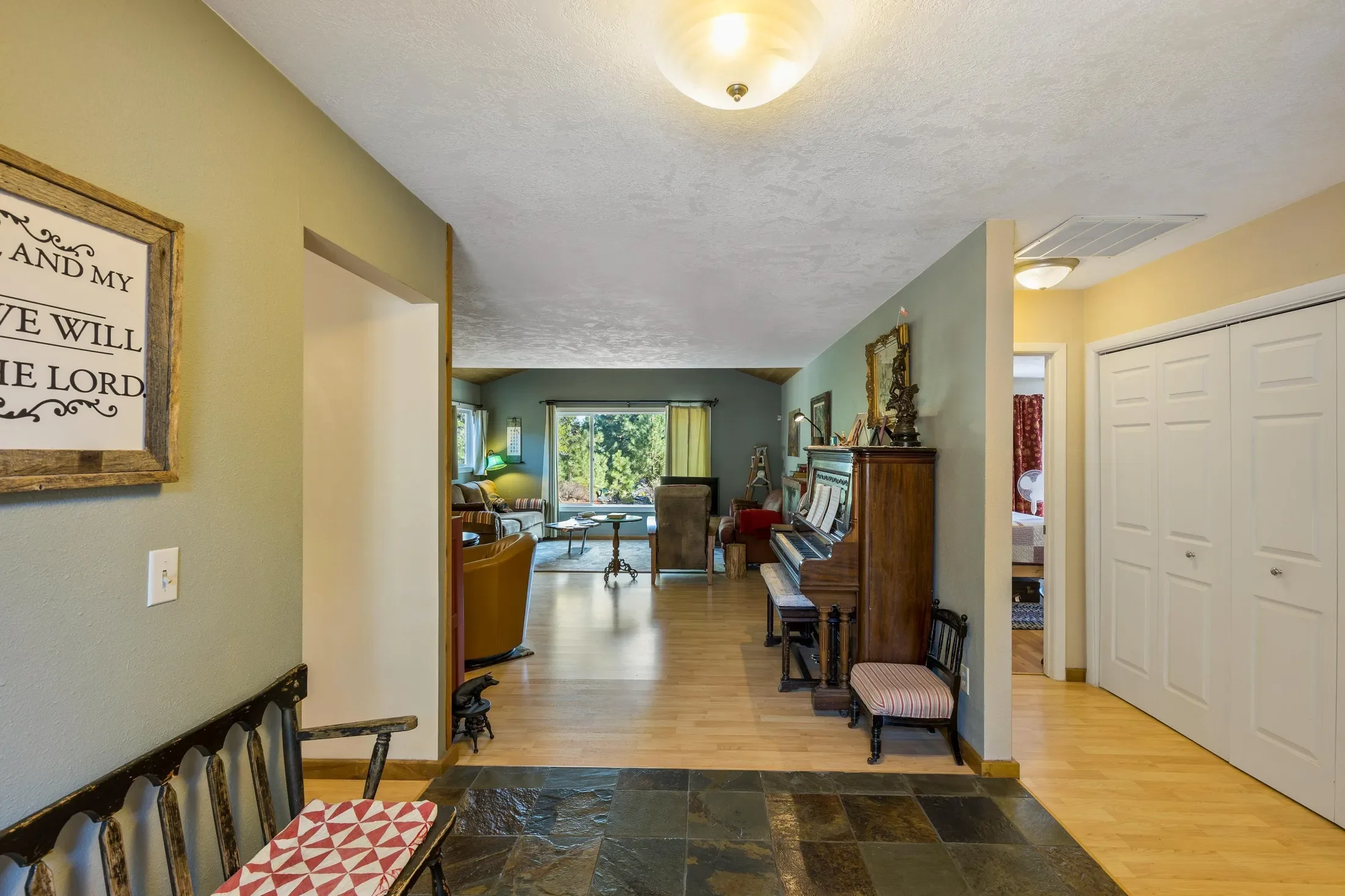 20518 Pine Vista Drive, Bend, Oregon, United States. - Photo 3