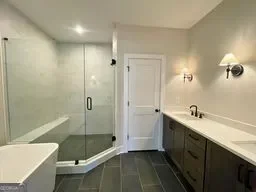 Gallery photo 2