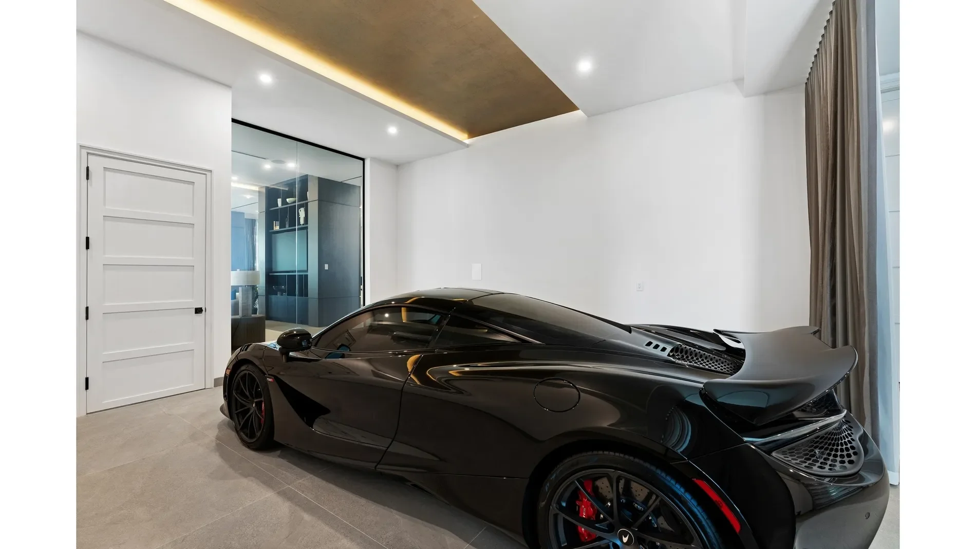 207 W Coconut Palm Road, Boca Raton, Florida, United States. - Photo 45