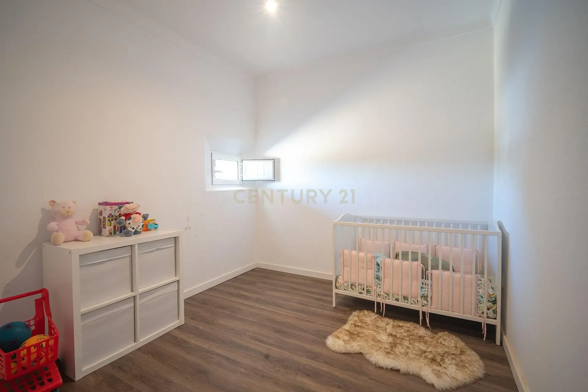 Gallery photo 6