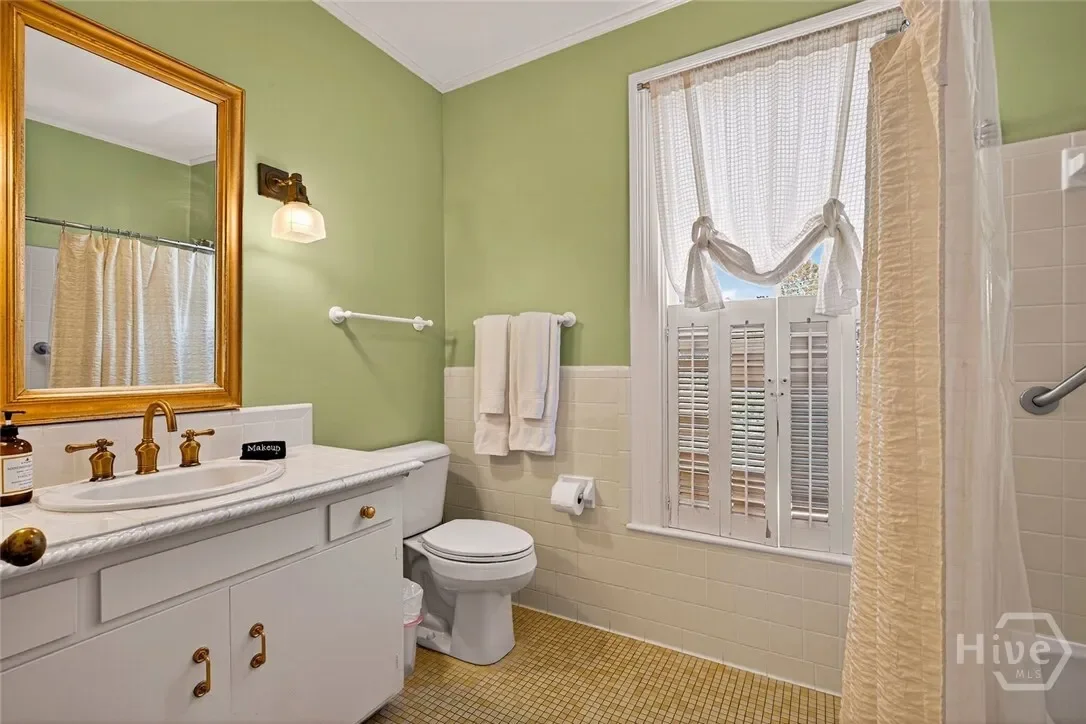 208 E Liberty Street, Savannah, Georgia, United States. - Photo 26