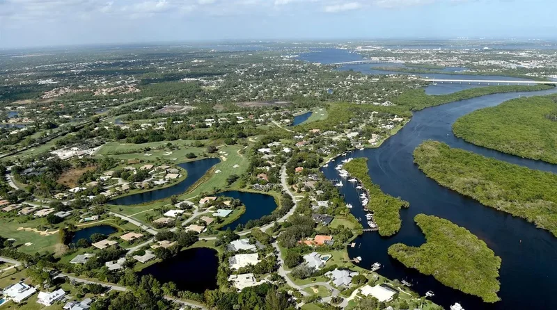 4104 SW Gleneagle Circle , Palm City, FL 34990, Palm City, Florida, United States. - Photo 19