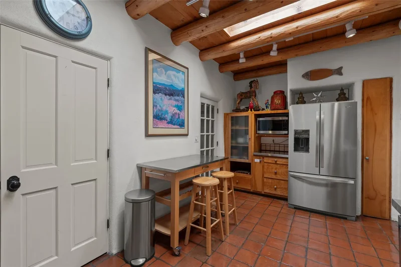 556 1/2 Garcia Street, Sanat Fe, NM 87505, Santa Fe, New Mexico, United States. - Photo 6