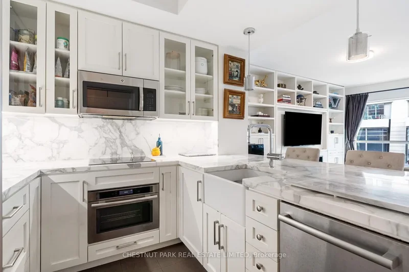 304 - 38 Avenue Road, Toronto, Ontario, Canada. - Photo 8