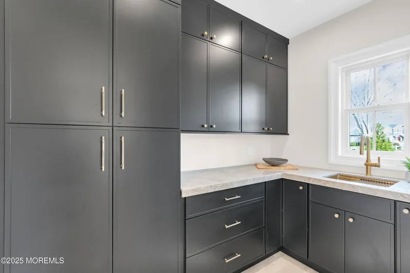 69 Winding Way, Little Silver, NJ 07739, Little Silver, New Jersey, United States. - Photo 33