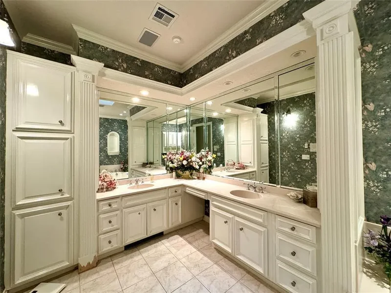 506 W Chickasha Avenue, Chickasha, OK 73018, Chickasha, Oklahoma, United States. - Photo 5
