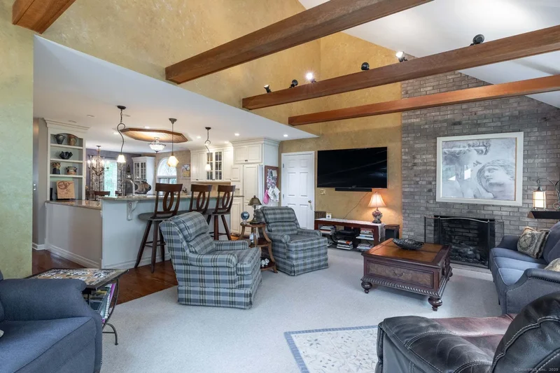 111 Dwyer Road, Middlebury, CT 06762, Middlebury, Connecticut, United States. - Photo 2