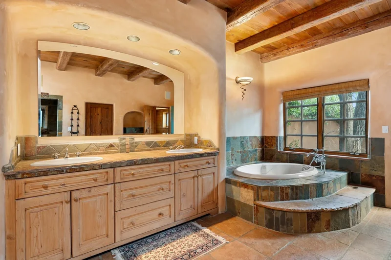 9 Placita Anita, Santa Fe, NM 87506, Santa Fe, New Mexico, United States. - Photo 24