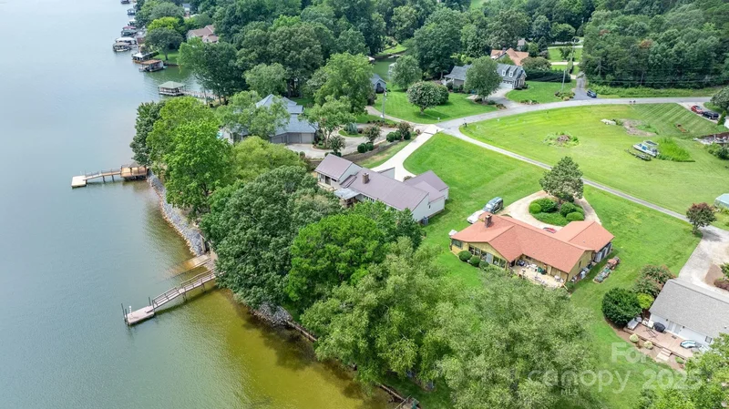 748 Moretz Court, Hickory, NC 28601, Hickory, North Carolina, United States. - Photo 10