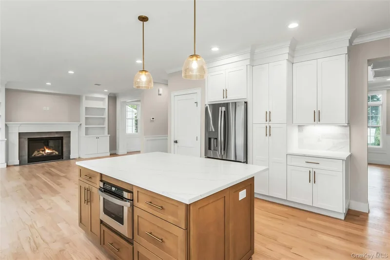 22 Cheshire Avenue - Syosset, New York
