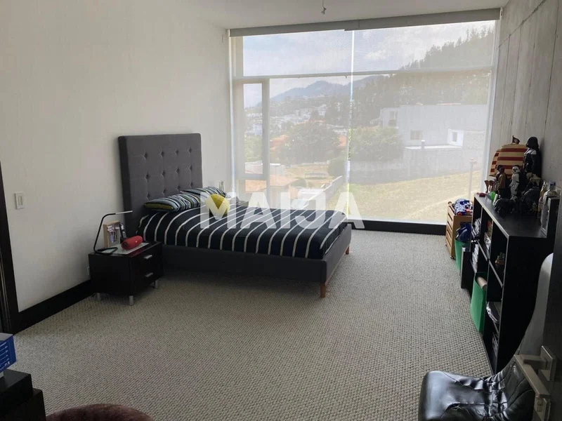 RH93+V2C, Av. De los Andes, Quito 170157, Quito, Pichincha, Ecuador. - Photo 3