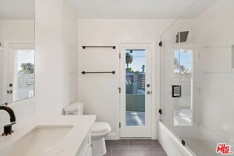 1788 W 24th Street, Los Angeles, California, United States. - Photo 15