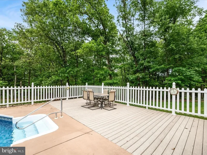 281 Light Road, Winchester, VA 22603, Winchester, Virginia, United States. - Photo 8