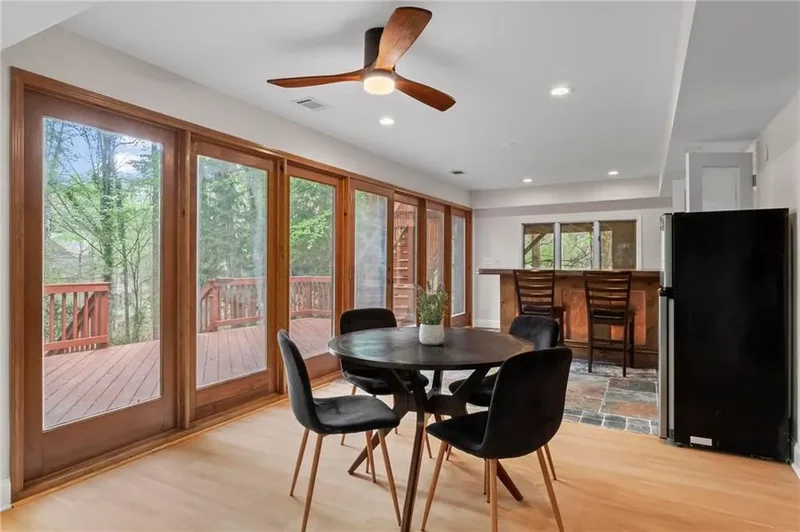 1890 Spalding Drive, Atlanta, GA 30350, Atlanta, Georgia, United States. - Photo 25